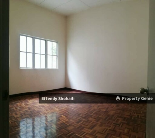 TAMAN SUBANG IMPIAN SEKSYEN U10 SEMI D