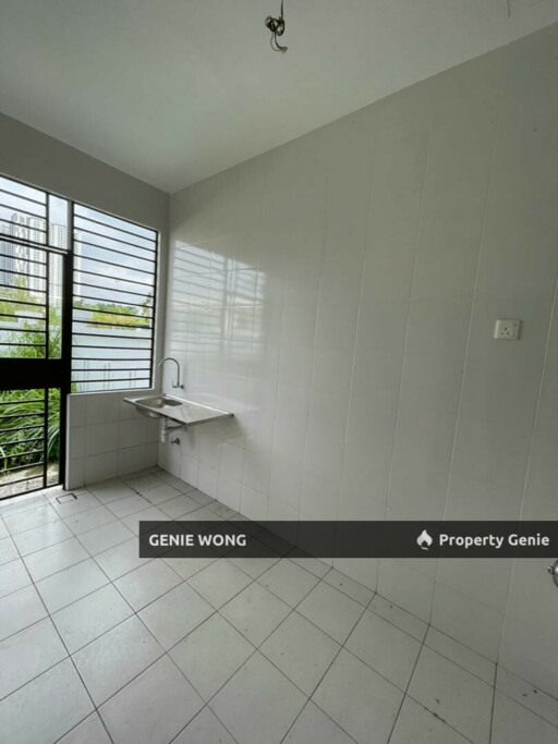 CORNER Kempas Utama Cluster House