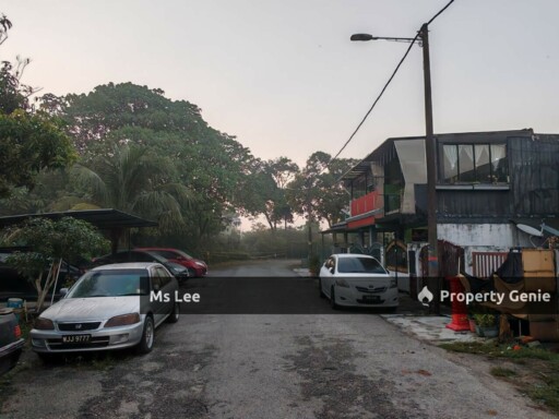 2 storey Town House (Ground Floor)-Taman Sri Sentosa @ Klang-Ready 15/7 or 31/7