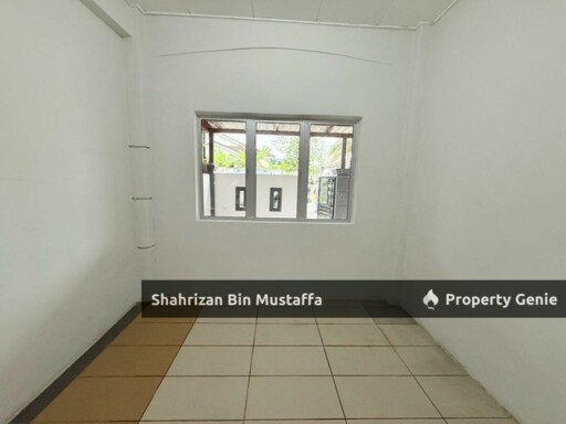 International Lot, End Lot, Taman Sri Saujana, Kota Tinggi, Johor