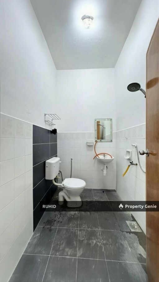 4 Bedrooms Double Storey House For Sale at Taman Puteri Wangsa