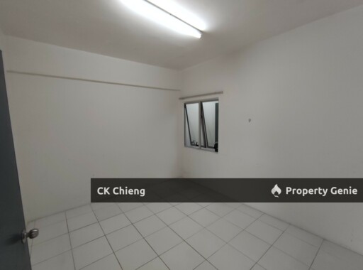 Calisa Residence, Below Market Non Bumi, 883sqft 3 Rooms, Puchong Taman Mas