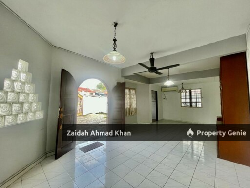 Double Storey SS 19 Subang Jaya Corner Lot Extended Hot Area For Sale