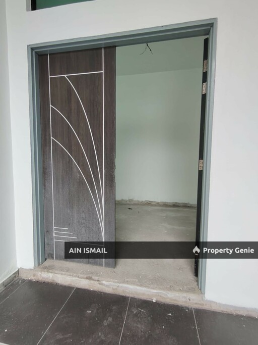 SEMI-D 3 TINGKAT JALAN MARBAR, BANDAR KUANTAN