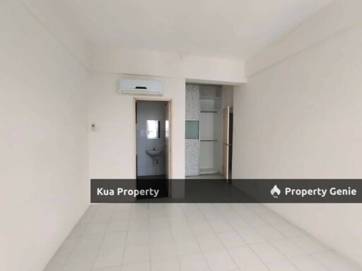 Skyvilla Condominium For Sale! Located at MJC, Batu Kawa