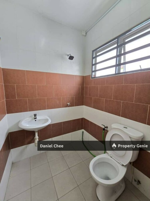Rumah 2 tingkat sewa murah di TAMBUN