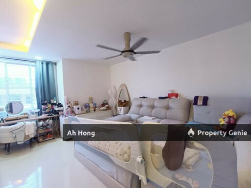 Bukit Indah / Double Storey End Lot / Renovated Unit / Freehold