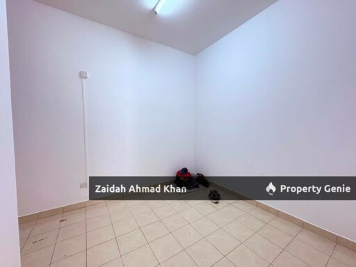 PUNCAK SAUJANA KAJANG DOUBLE STOREY HOUSE FOR SALE FREEHOLD CORNER LOT
