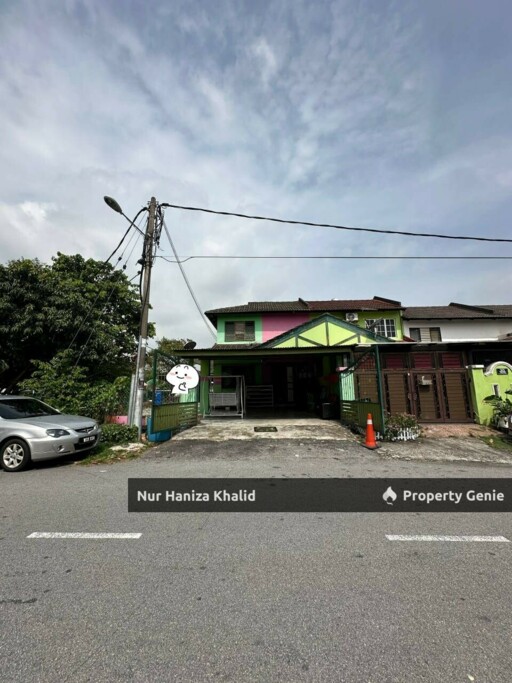 Corner Lot Double Storey Terrace Taman Kantan Permai Kajang