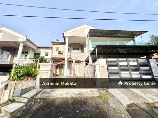 Freehold, Facing Open & Renovated | Double Storey, Taman Bukit Emas @ Seri Kembangan