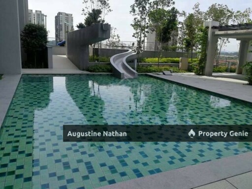 Sfera Residensi, Seri Kembangan, on Auction save $158k or 35% below mv