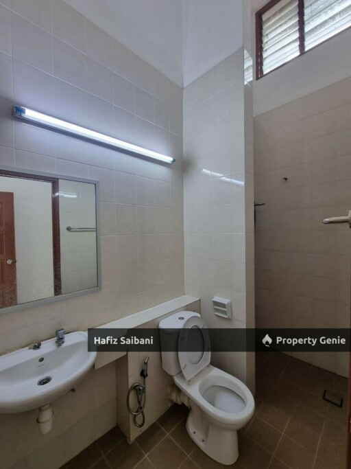 Single Storey Terrace Jalan Makyong Bandar Bukit Raja Klang