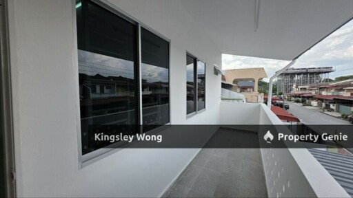 Gunung Rapat Pekan Razaki Double Storey Terrace House Newly renovated Near Ampang Ipoh Simpang Pulai