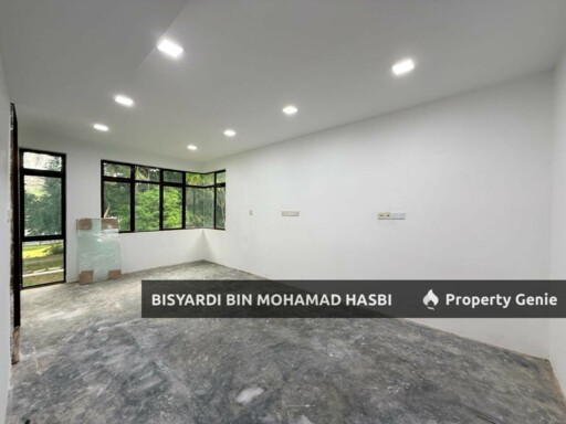 2.5 Storey Bungalow House Jalan Elitis Dahina, Valencia Sungai Buloh.