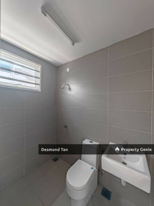 2 Storey Hijayu 3 Fellona, Hijayu 1, Suriaman , Sendayan ( End Lot & Full Loan 0% Down Payment )