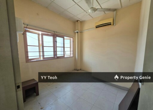 CORNER Golden Shower Condo Ruby 2R Unit｜LVL 3