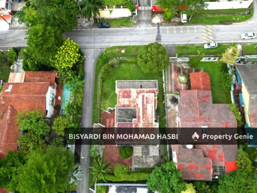 Exclusive 8,250sq.ft Corner Single Storey Bungalow with Large Land in The Heart of Seksyen 16 Petaling Jaya.