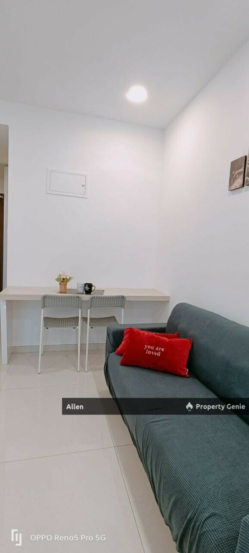 Central Park Country Garden Fully Furnished Garden-Facing Studio