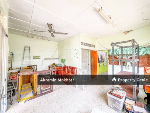 FREEHOLD & END LOT | 1 Storey Terrace House Taman Semenyih