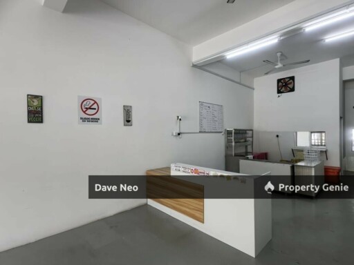 Jalan Paprika | Taman Pulai Hijauan | 2-Storey Shoplot | Ready For Business