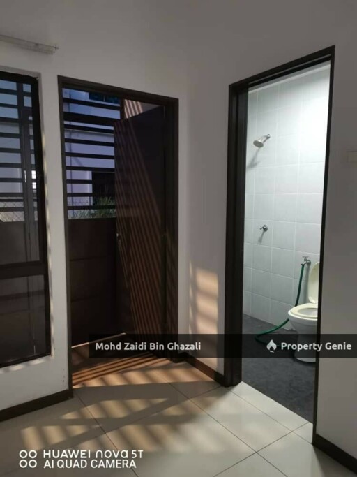 End Lot Double Storey Terrace  Saujana Klia