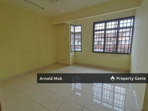 2 Storey Terrace House at Taman Mount Austin for Rent