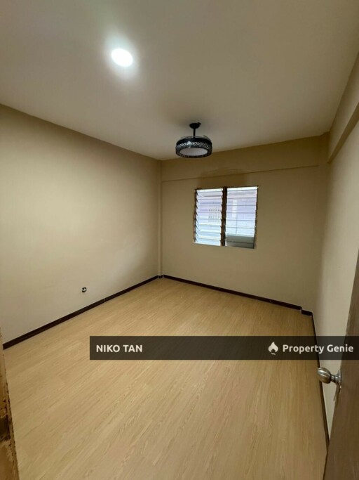 Flat Plentong With Fully Renovated For Sale