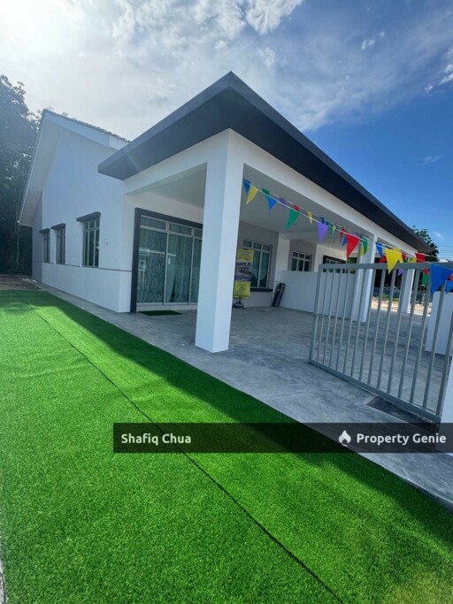 Rumah Semi D Bata Merah Baru Taman Desa Idaman, Olak Lempit, Banting