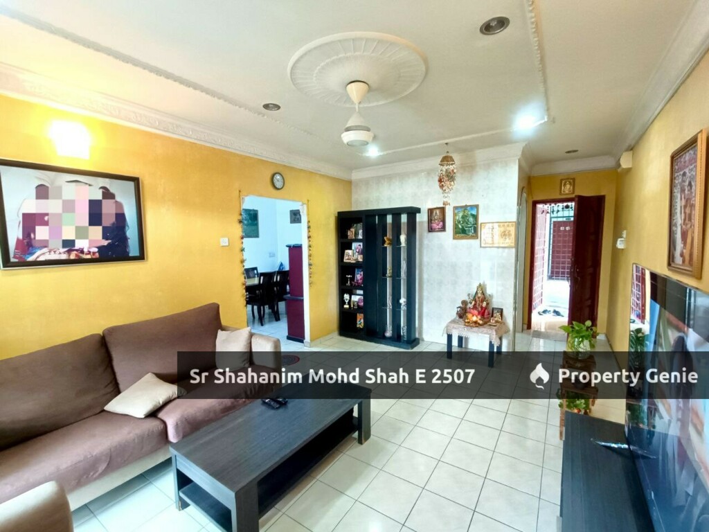 Apartment Putra Laksamana Batu Caves, Selangor.