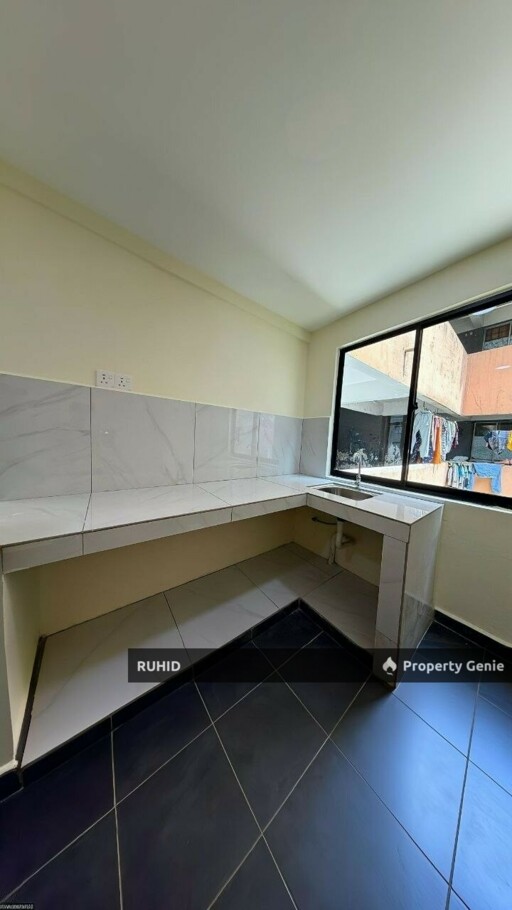 Level 1 Renovated Flat Geharu Taman Rinting Masai | 3 Bedrooms 2 Bathrooms | Freehold