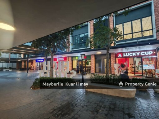 Gardens Square Coner Shop For Rent