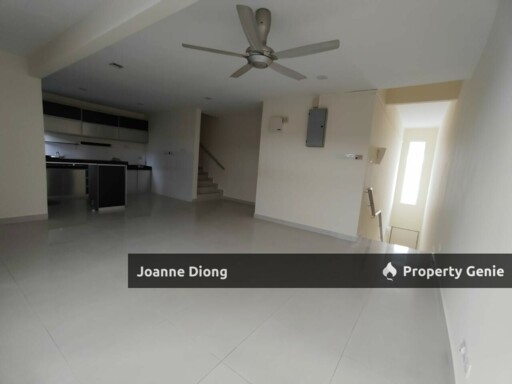 Bandar Utama Town House