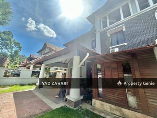 Alam Damai, Cheras | 2.5 Storey Semi D 6 Bedrooms | RM1.89M - Renovated and Extended 2 Rooms & Balcony