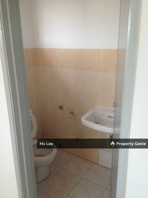 Bayu Villa Apartment @ Taman Bayu Perdana, Klang - Blok B Level 7 - Ready Now