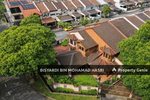 4,580 SQ.FT Corner Lot Double Storey Terrace House , USJ 23 Subang Jaya.