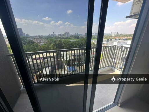 5 Star Facility &  Lake View