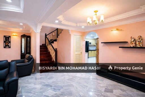 4,580 SQ.FT Corner Lot Double Storey Terrace House , USJ 23 Subang Jaya.