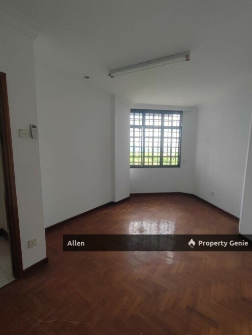 Rare Large Layout Condo For Sale 😍 3 Bedrooms • 2 Balconies • Freehold Title