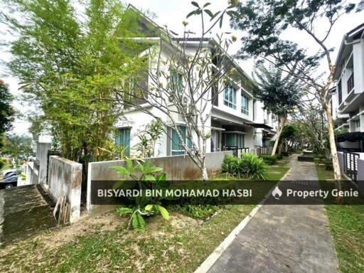 Corner Lot Renovated 3 Storey Terrace Superlink Tiara South, Setia Eco Hill, Semenyih.