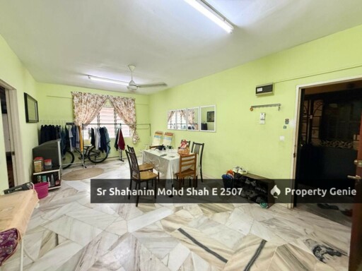 Flat PKNS Block 2 Seksyen 7, 40000 Shah Alam, Selangor