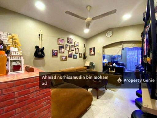 Single Storey Terrace House Jalan Rumbia, Seksyen 18 Shah Alam