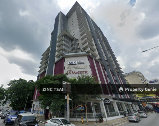 D'Majestic Place