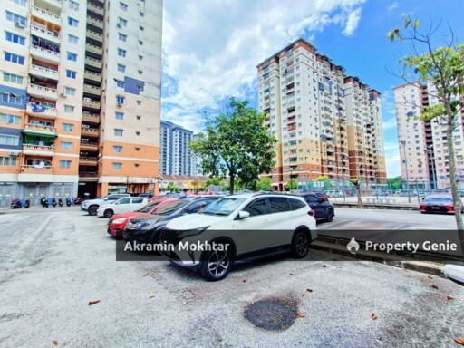 Facing Tasik & Depan Surau | Laguna Biru 1 Apartment @ Tasik Biru, Kundang, Rawang