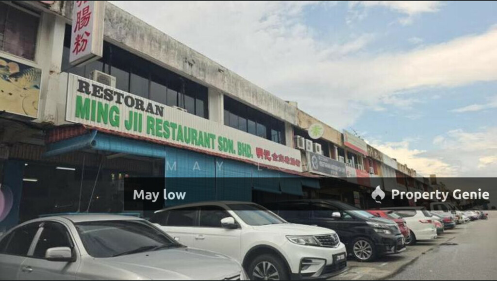 Shop office Ungku Tun Aminah adjoining unit, facing main road, Skudai