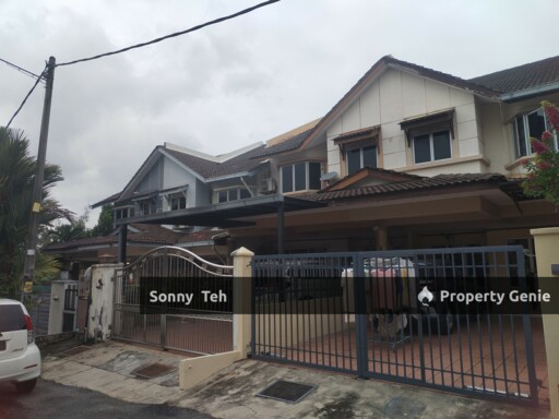 Taman Seri Putra near KTM Kuang