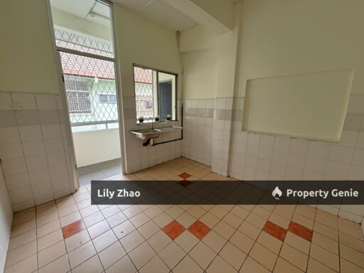 Api Api Apartment Corner Lot with Highway Access for Sale | Next To Public Bank, Kota Kinabalu City