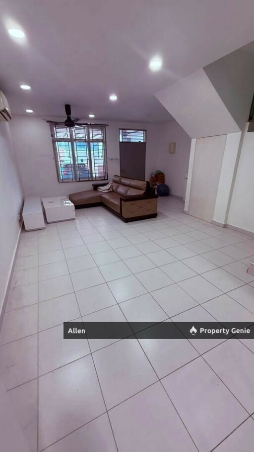 Renovated Double-Storey Terrace House for Rent at Pulai Mutiara – Gated & Guarded with Air-Conditioned Rooms!