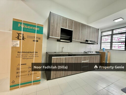 Sewa Taman Dato Demang Double Storey House Partial Furnished