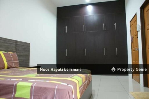 For Sale: SEREMBAN Sikamat, 𝗙𝗨𝗟𝗟𝗬 𝗙𝗨𝗥𝗡𝗜𝗦𝗛𝗘𝗗  Renovated 1.5 Semi D Taman Villa Suria Warisan Puteri Sikamat Seremban RM650k
