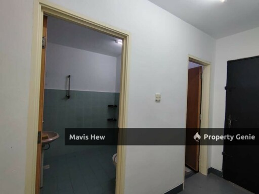 For Rent, 1-Storey Terrace @Taman Sri Setia, Jalan Aneka, Near JB Custom